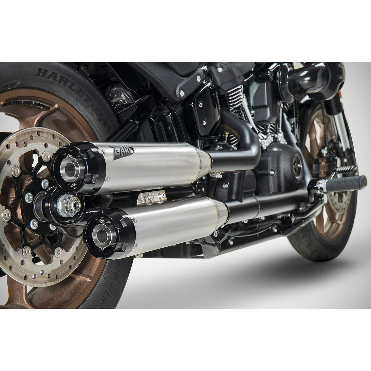 Zard Overlapped 2-2 slip-on dempers (E-keur) – Softail 2018-2024 – foto 2
